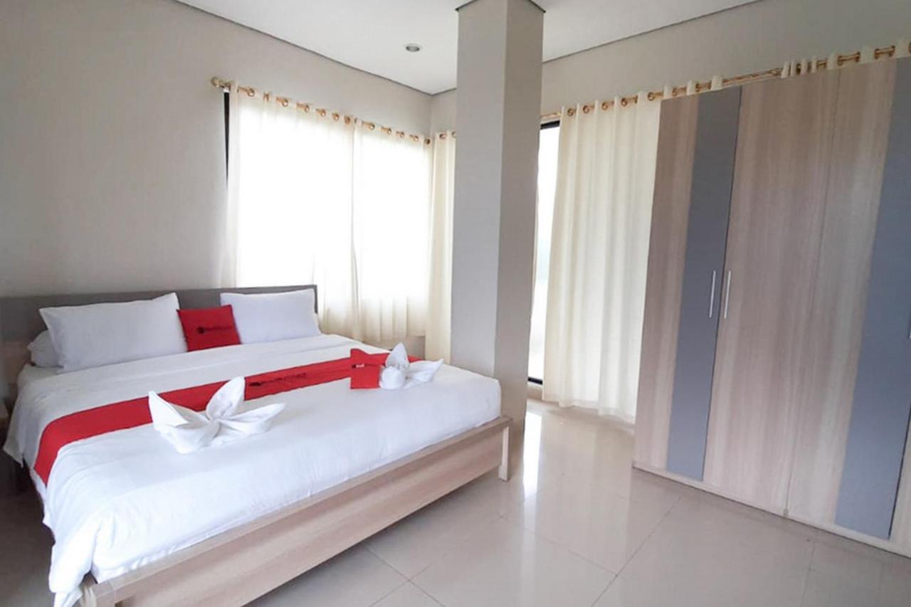 Reddoorz Plus @ Bitung City Center Zewnętrze zdjęcie