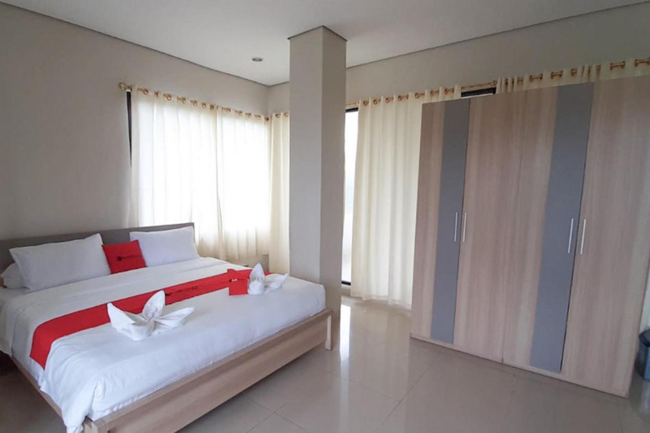 Reddoorz Plus @ Bitung City Center Zewnętrze zdjęcie