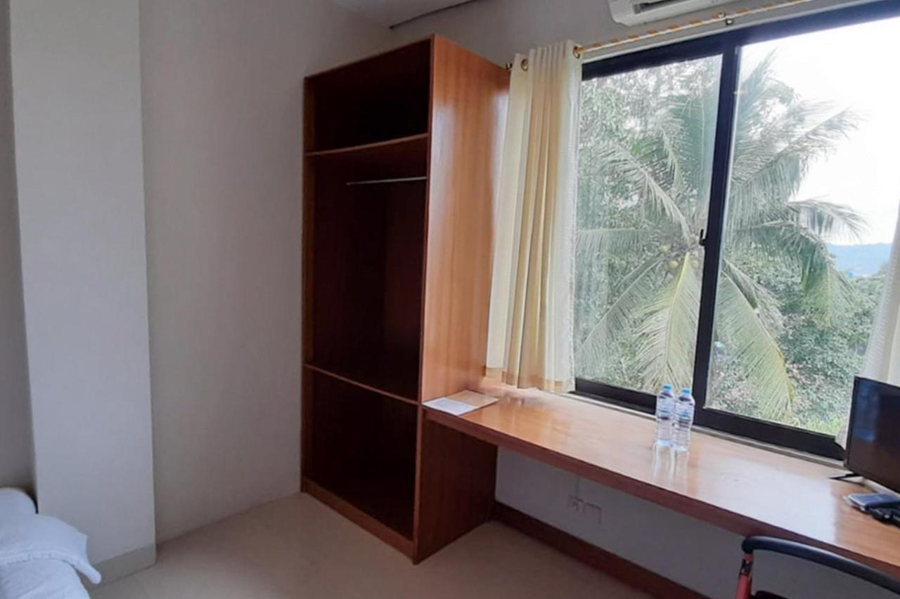 Reddoorz Plus @ Bitung City Center Zewnętrze zdjęcie